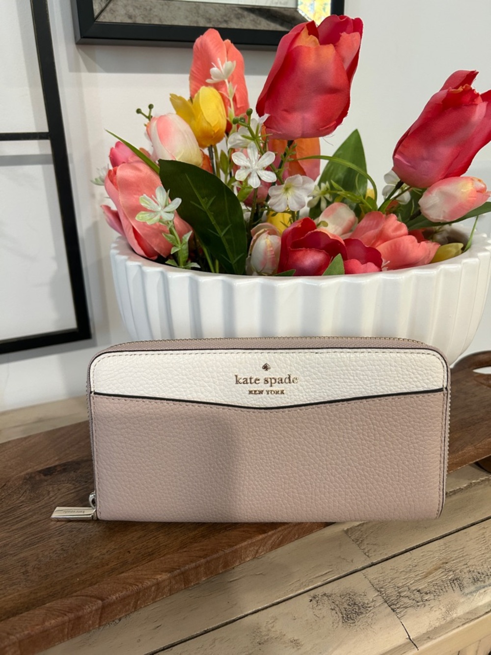 kate spade Two-Tone Blush Pink and White Zip Around Wallet